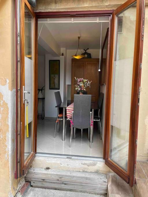 Chezadrienparis - De 90m2 En Souplex Apartamento París